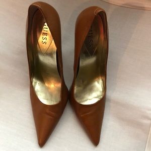 Guess Shoes - Guess Brown Cognac Pumps Guess Shoes - Guess Brown Cognac Pumps